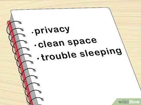 Убедите родителей оставить вам свою спальню Шаг 1