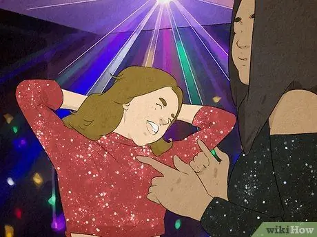 Играйте на вечеринке со своим поклонником Шаг 2