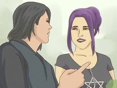 Привлечь девушку-готку Шаг 7