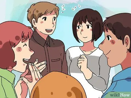 Поощряйте грустного друга Шаг 10