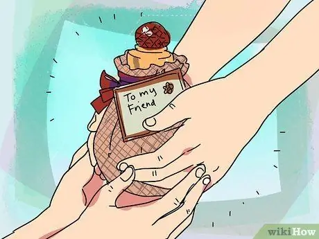 Поощряйте грустного друга Шаг 7