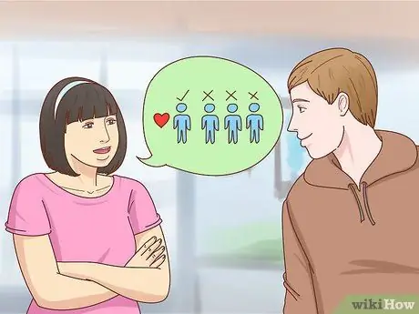 Как узнать, влюблена ли в вас девушка Шаг 15