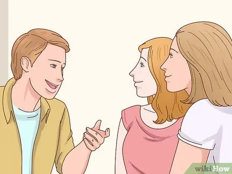 Как узнать, влюблена ли в вас девушка Шаг 18