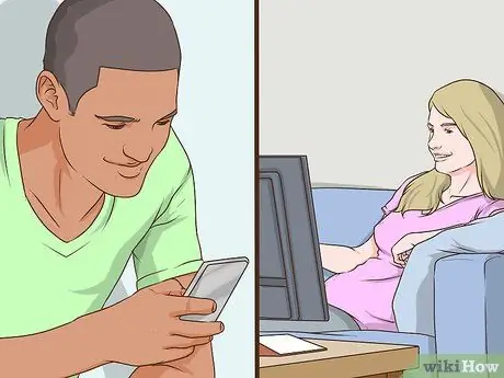 Скажите девушке, что она вам нравится, с помощью SMS. Шаг 8