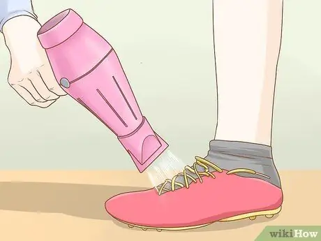 Эластичные футбольные бутсы Step 3