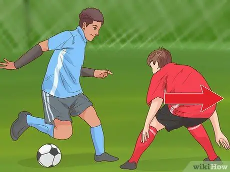 Ведите мяч как Лионель Месси, шаг 9