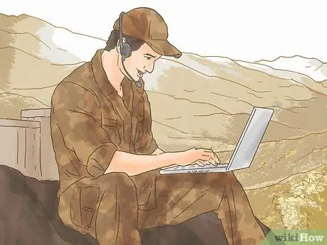 Поддерживайте крепкие отношения во время военного развертывания Шаг 8