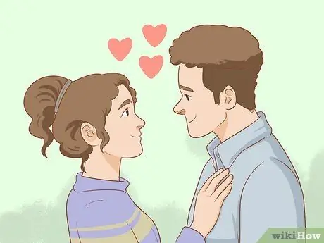 Сделайте комплимент парню за его личность Шаг 11