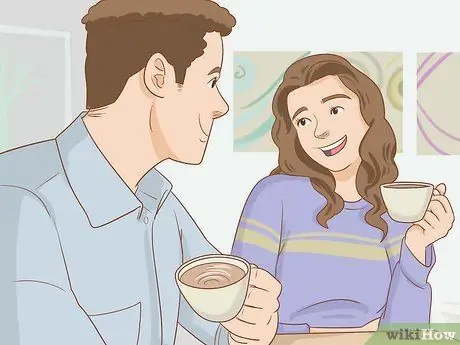 Сделайте комплимент парню за его личность Шаг 7