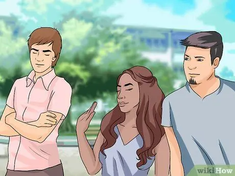 Иметь двух парней одновременно Шаг 8