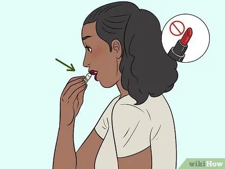 Подсказка для поцелуя от парня Шаг 13