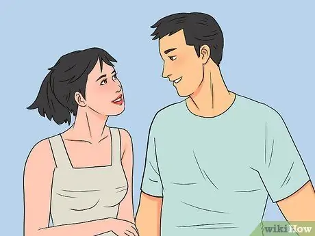 Подсказка для поцелуя от парня Шаг 5