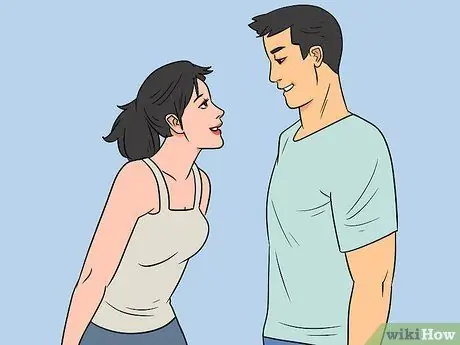 Подсказка для поцелуя от парня Шаг 6