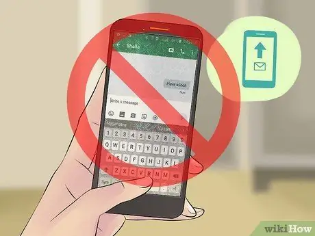 Заставьте парня ревновать текстовыми сообщениями Шаг 1