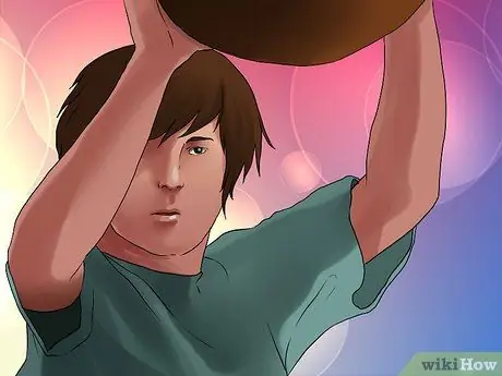 Играть в бейскетбол Шаг 12