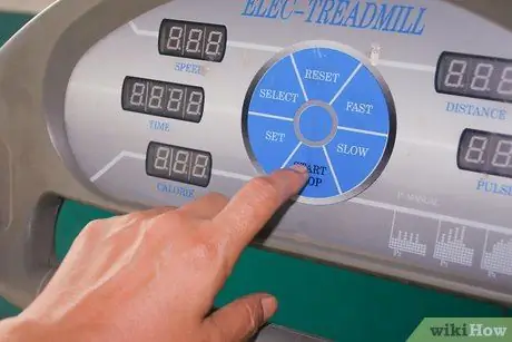 Смазка деки беговой дорожки Шаг 5