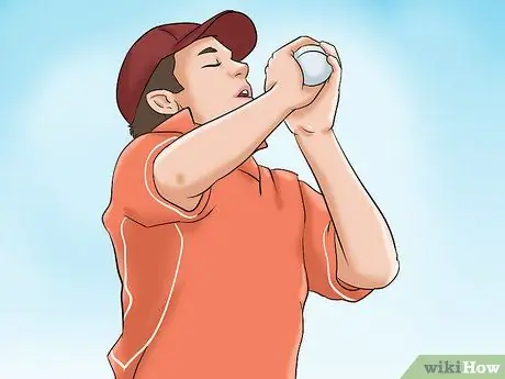 Поймать мяч для крикета Шаг 06