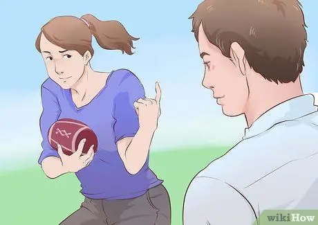 Схватить девушку Шаг 6