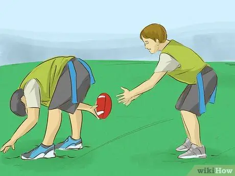 Играть в Flag Football Step 9