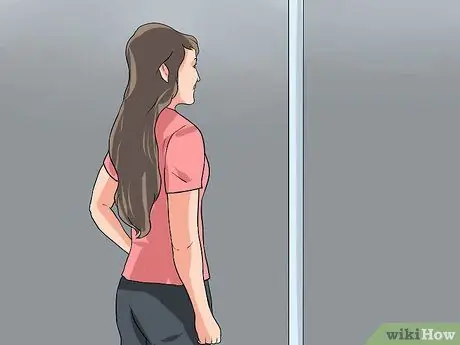 Выполните приседания на одной ноге, шаг 7