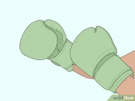 Остановить боль в запястье при ударе на шаге 9