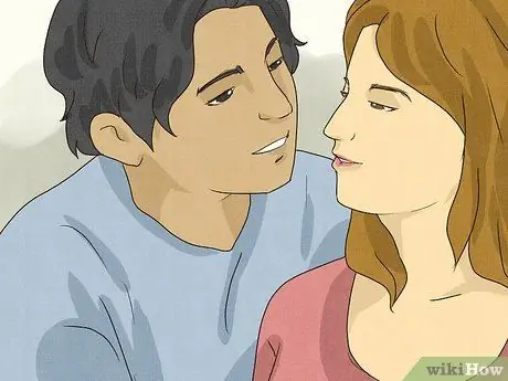 Поцелуй кого-нибудь, кого любишь, шаг 13