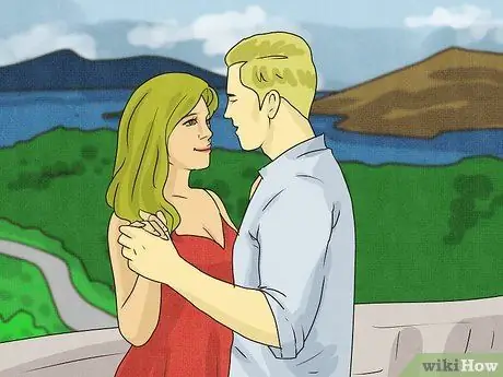 Поцелуй кого-нибудь, кого любишь, шаг 6