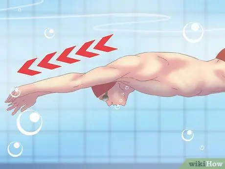 Выполните ход дельфина под водой, шаг 5