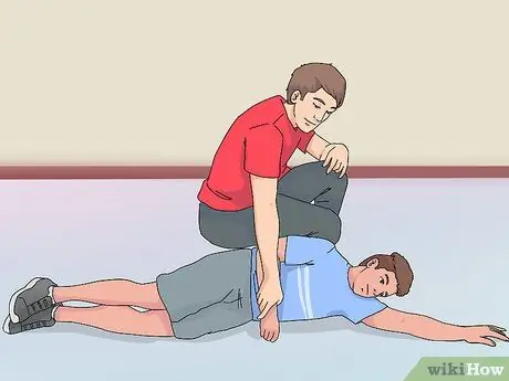 Научите делать боковой удар, шаг 3