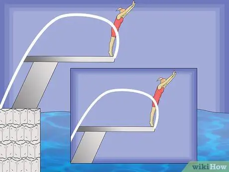 Совершите прыжок с лебедем со стороны бассейна Шаг 5