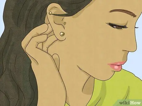 Поцелуй девушку в кино Шаг 14