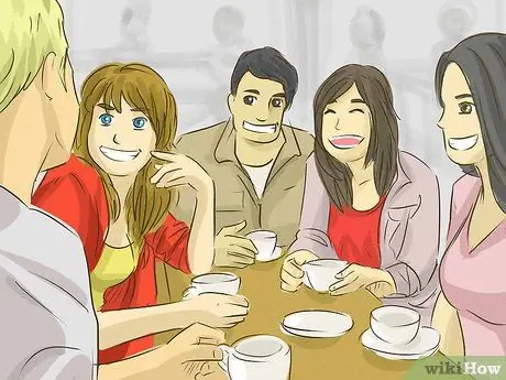 Действовать вокруг девушек шаг 15