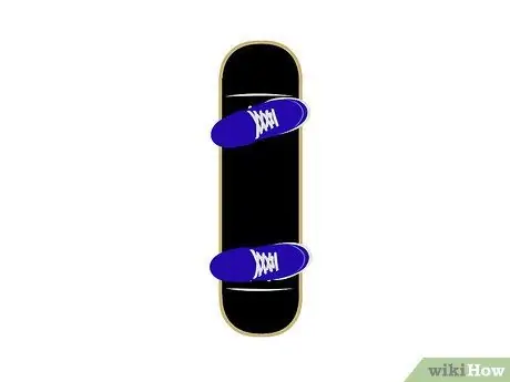 Оттолкнитесь на скейтборде Шаг 6