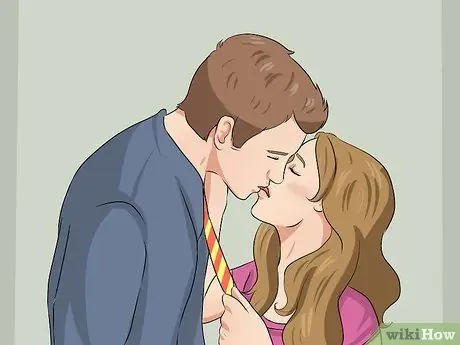 Чувственный поцелуй, шаг 8