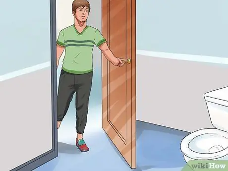 Приручить кошку туалету, шаг 1