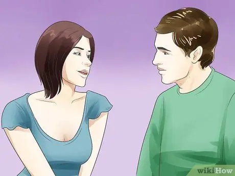 Попросите парня пригласить вас на свидание Шаг 13