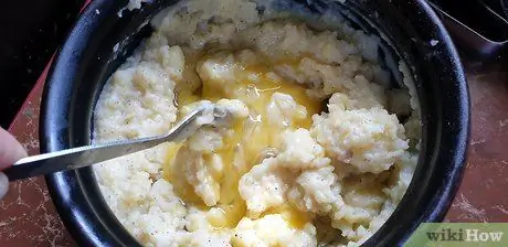 Приготовьте оставшуюся индейку и запеканку с начинкой, шаг 2