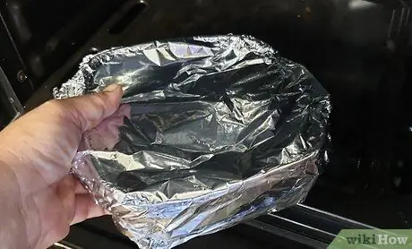 Приготовьте оставшуюся индейку и запеканку с начинкой Шаг 6