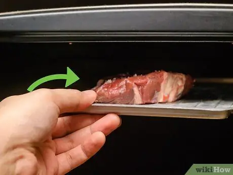 Приготовить стейк из чака Шаг 7