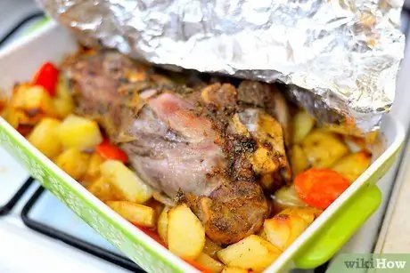 Приготовить жаркое из баранины Шаг 7