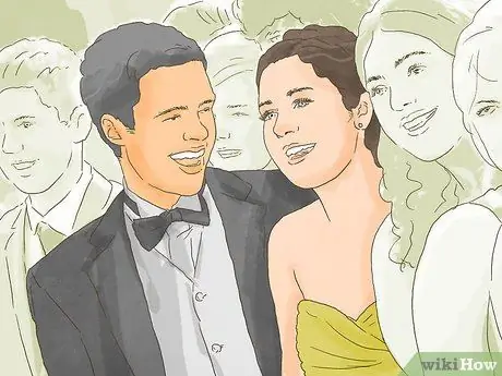 Развивайте дружбу между вами и вашим супругом Шаг 12