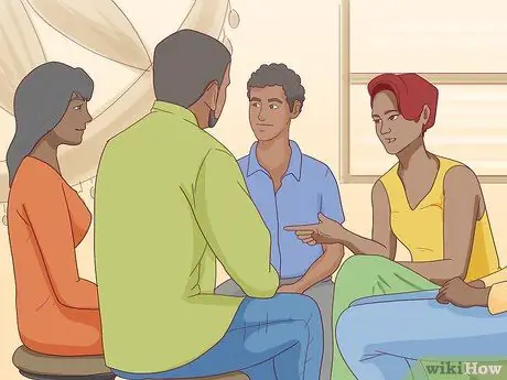 Убедите родителей в своей межкастовой любви Шаг 11