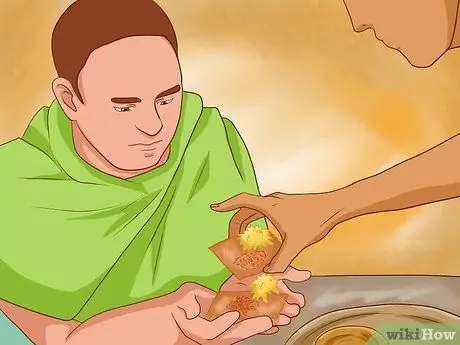 Будьте уважительны при посещении индуистского храма Шаг 8