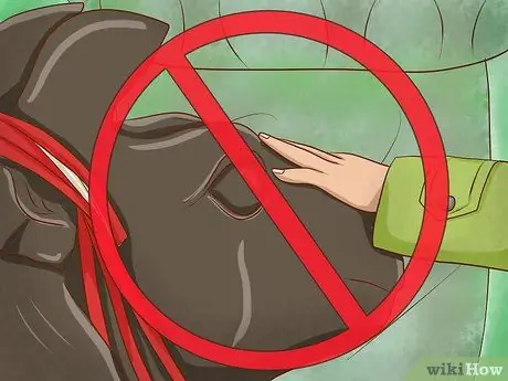 Будьте уважительны при посещении индуистского храма Шаг 9