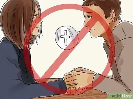 Предложите помощь и поддержку овдовевшей матери Шаг 2