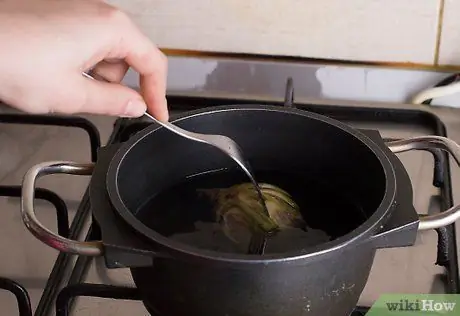 Отварить артишоки Шаг 8