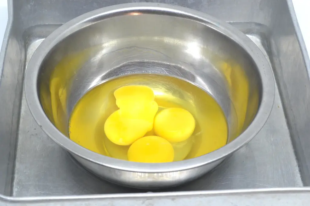 3 способа довести яйца до комнатной температуры