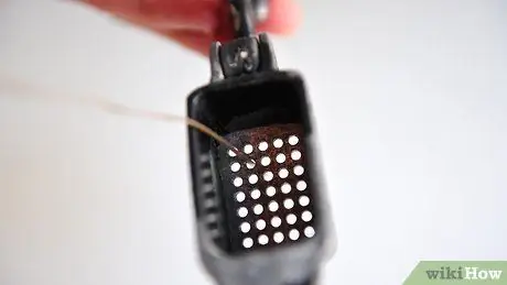 Легко очистить чесночный пресс, шаг 3