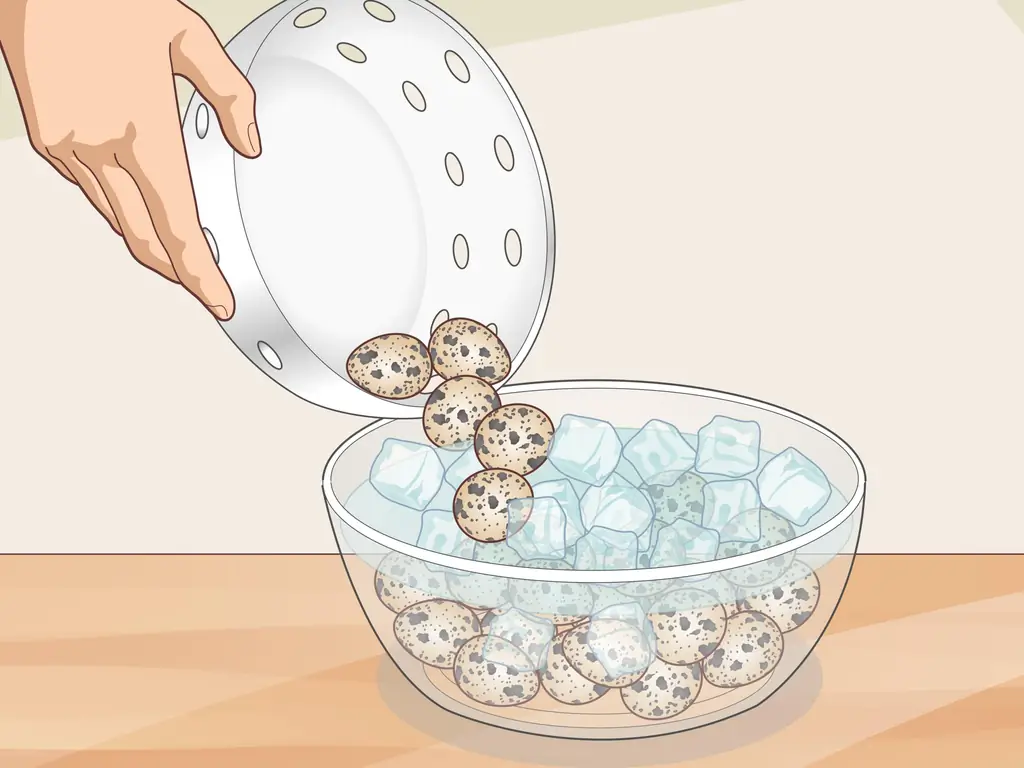 3 простых способа очистки перепелиных яиц
