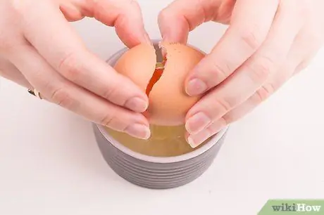 Приготовить яичницу, не переворачивая ее Шаг 4